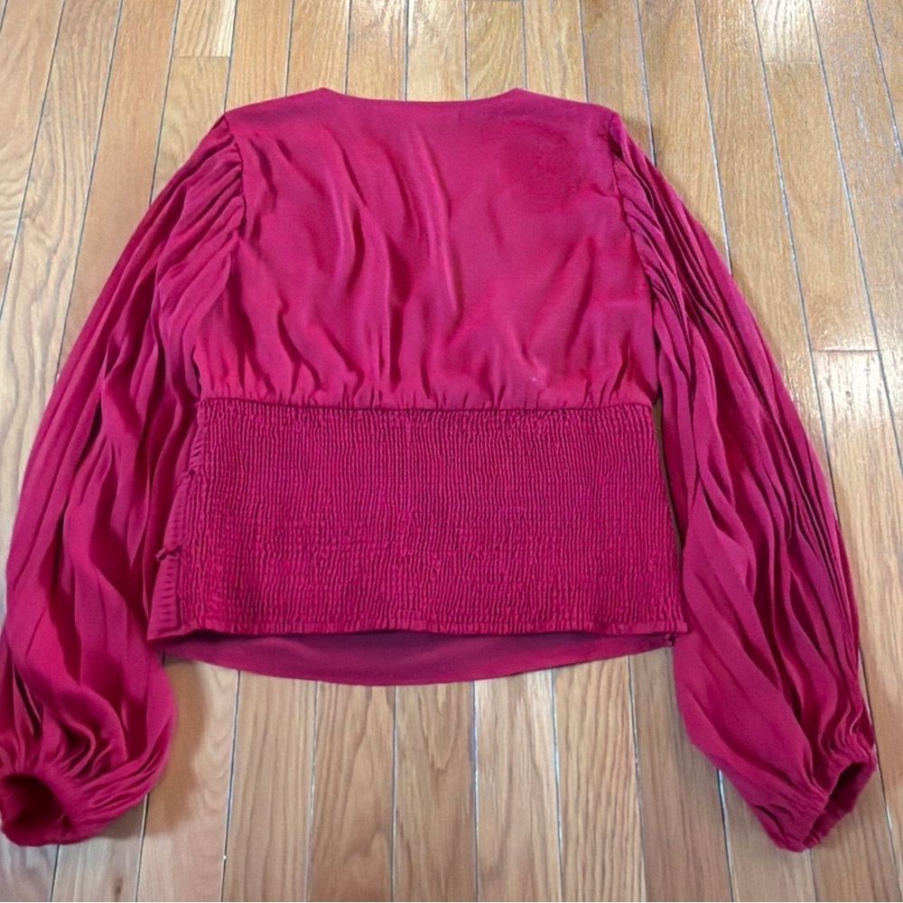 New NWT White House Black Market WHBM Long Sleeve Pintucked Blouse Dark Red Sz 6 - Picture 8 of 8